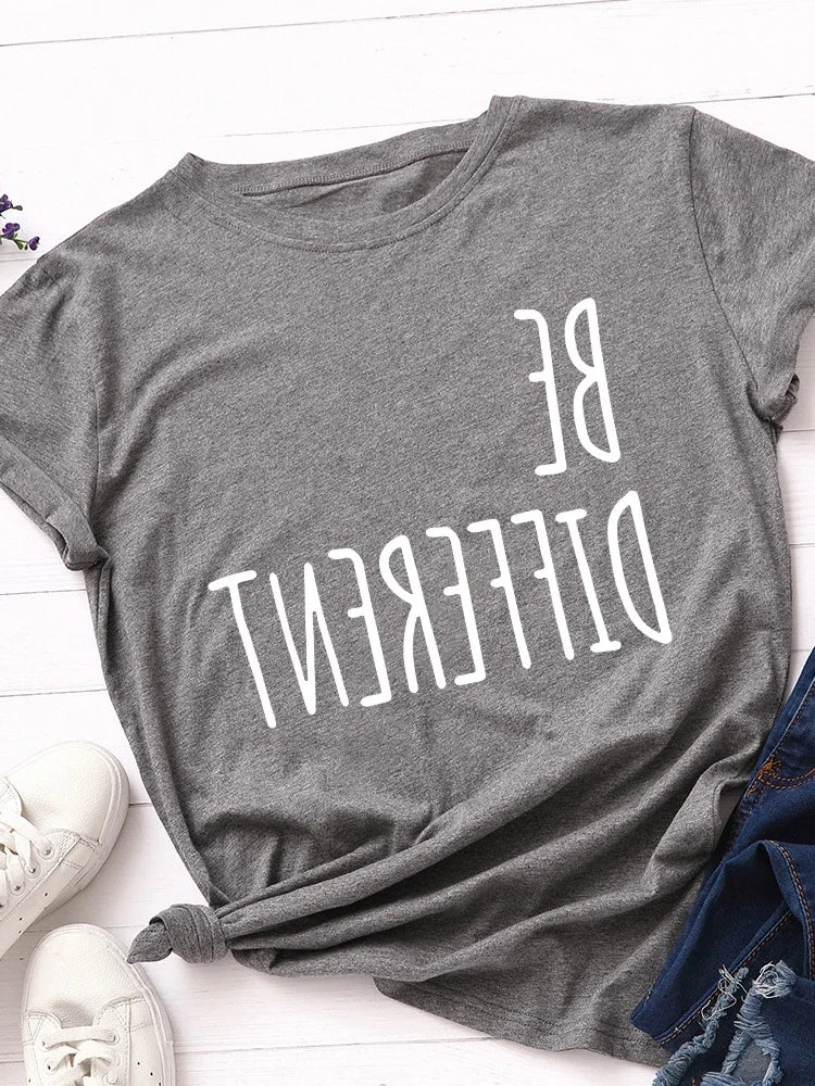 Be Different Print T-Shirt